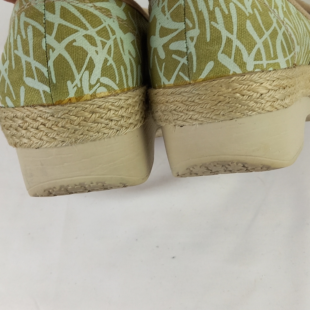 Dansko clogs - Picture 7 of 8